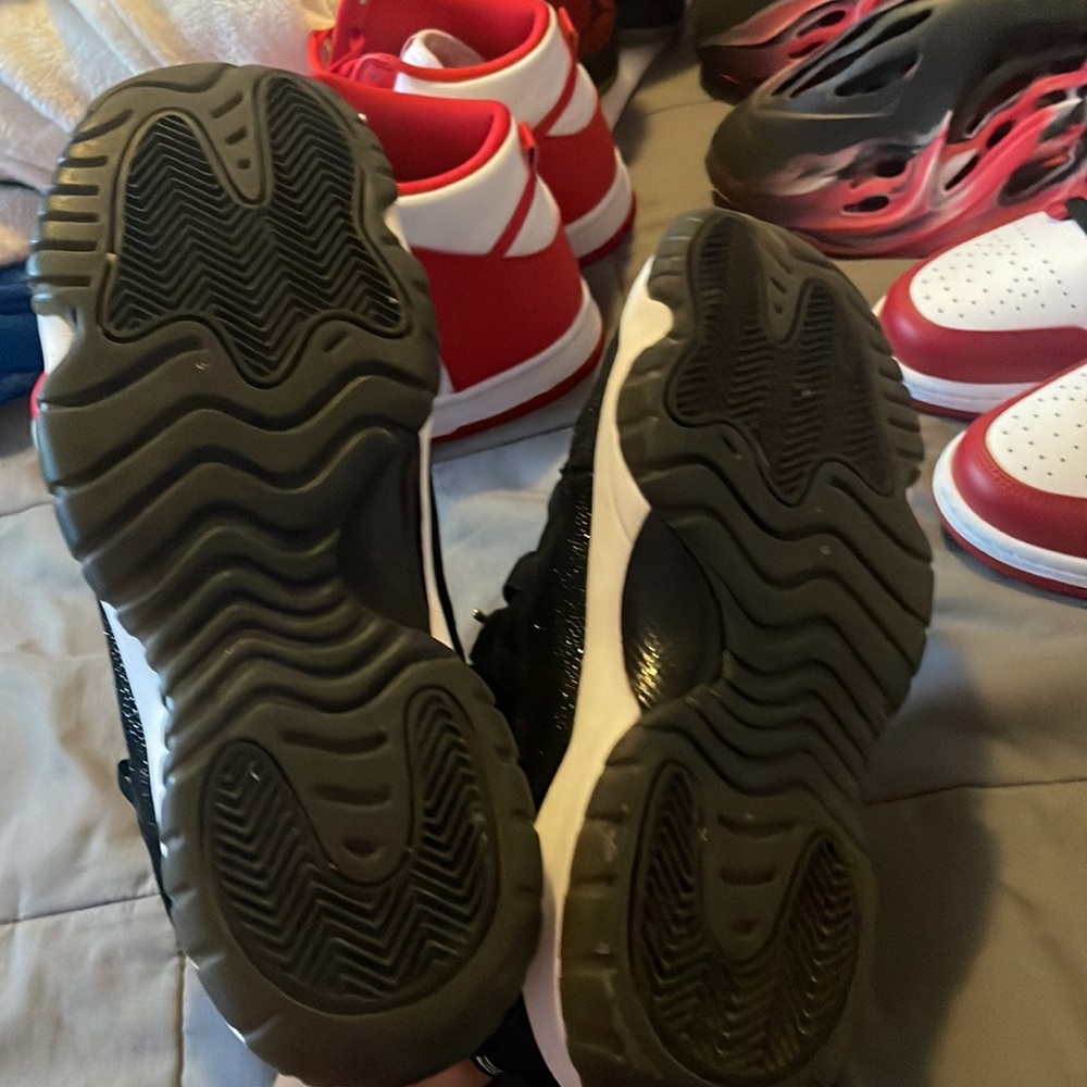 Jordan 11 - Picture 3 of 3